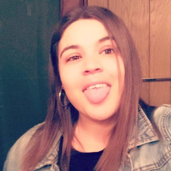 Meet your Posher, Gabrielle - Picture 1 of 1